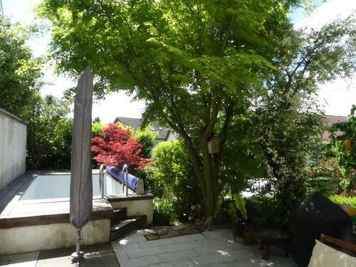 Garten mit Pool - Reihenmittelhaus in Schallstadt-Mengen mit Pool