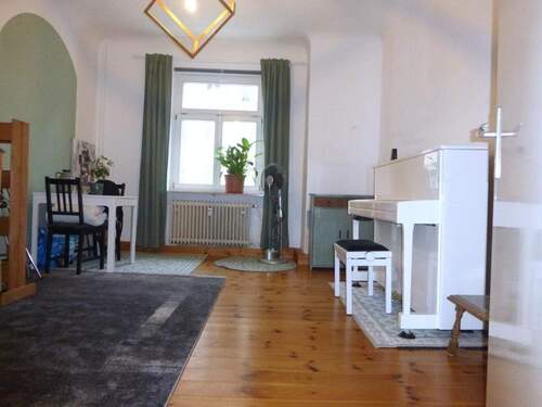 Essen-Büro-Gast - Etagenwohnung mit 98,00 m&sup2; in Nürnberg zur Miete