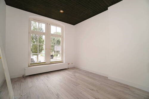 Büroraum zur Straße - 