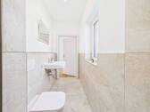 Gäste-WC mit Dusche - 