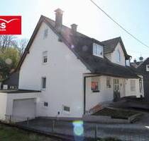 Zwei Wohneinheiten - ein Zuhause: Flexibles Zweifamilienhaus in Siegen-Trupbach