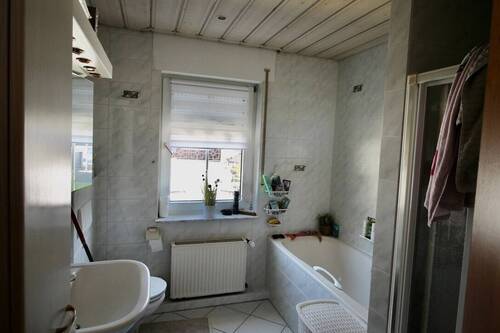 Badezimmer DG - 