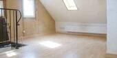 DG mit Lehm an Decke und Wand - 2 Zimmer Etagenwohnung zur Miete in Oppenheim