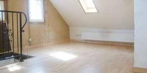 DG mit Lehm an Decke und Wand - 2 Zimmer Etagenwohnung zur Miete in Oppenheim