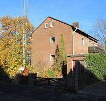 Zweifamilienhaus mit großem Potenzial in beliebter Lage von Langenhagen-Engelbostel