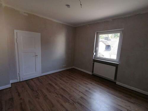 Zimmer 1 von 3 im 1.OG - 