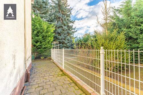 Eingangsbereich Grundstück - 