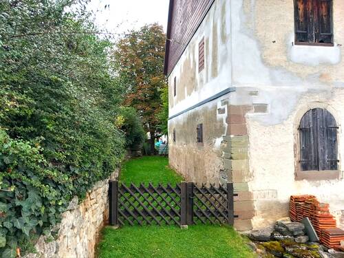 Blick aufs Grundstück - 