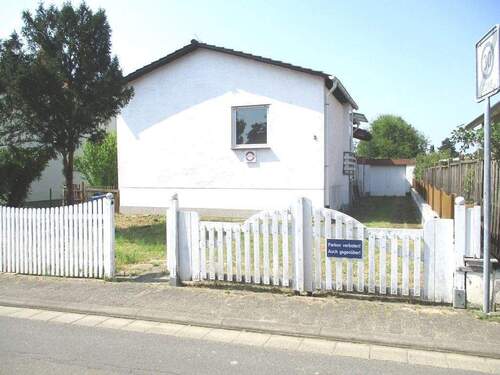 Außenansicht 3.JPG - WEISENHEIM SAND, EINFAMILIENHAUS - VERKAUF, VERKAUFSPREIS 395 000,00 EURO.