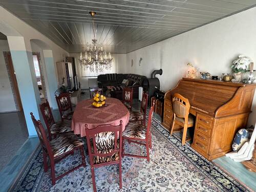 Zimmer mit Ofen OG - 