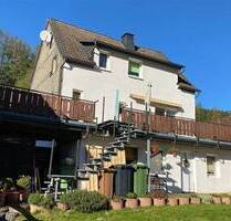 Mehrgenerationenhaus plus großem Gartenhaus u. Außenpool in Gleidorf! - Schmallenberg