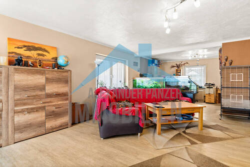 Impressionen vom Haus - 9 Zimmer Mehrfamilienhaus, Wohnhaus zum Kaufen in Baunatal