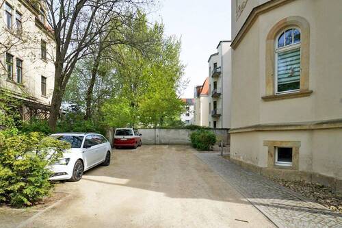 Zuwegung - Etagenwohnung mit 106,20 m&sup2; in Dresden zum Kaufen