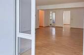 Blick in die Wohnung - 
