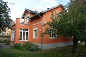 Hausansicht - 7 Zimmer Einfamilienhaus zur Miete in Radebeul