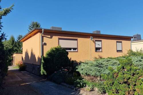 Straßenansicht - 4 Zimmer Einfamilienhaus zum Kaufen in Finsterwalde