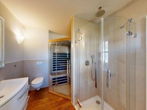 Bad mit Infrarotsauna - 