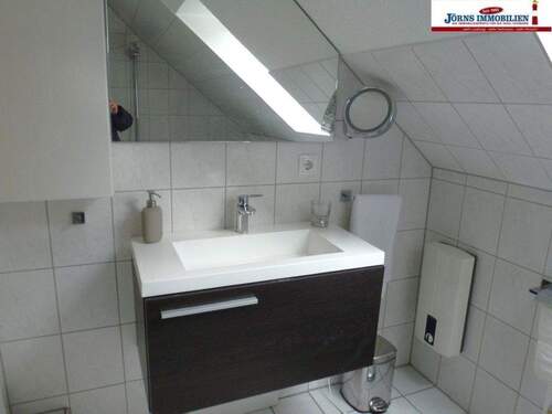 Teilansicht Bad im DG., - 6 Zimmer Gewerbeobjekt (Büro, Produktion, Verkauf) in Fehmarn