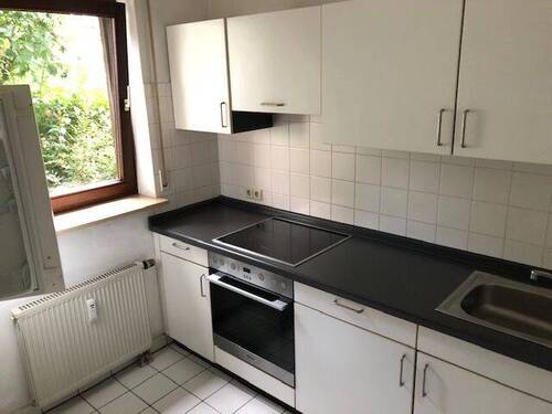 Küche mit EBK - Etagenwohnung mit 62,00 m&sup2; in Nürnberg zur Miete