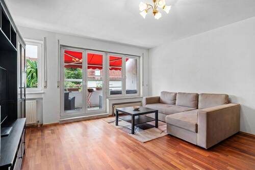 Wohnbereich - 3 Zimmer Etagenwohnung zum Kaufen in Königstein im Taunus