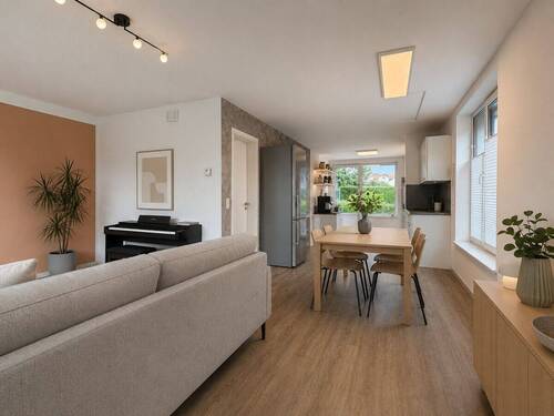 Wohnzimmer mit Essbereich - 