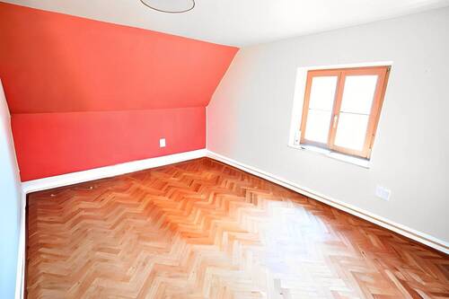 Schlafzimmer Einheit 2 (Möbel digital entfernt) - 