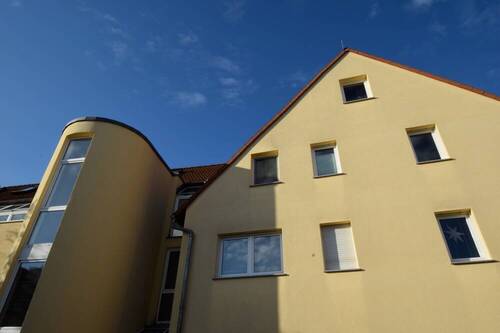 Giebelansicht mit Treppenhaus - 