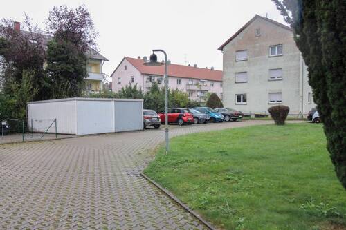 Hinterhof-Stellplätze - 