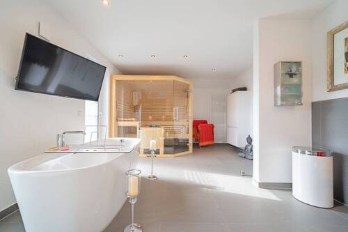 Badezimmer OG Bild 2 - 