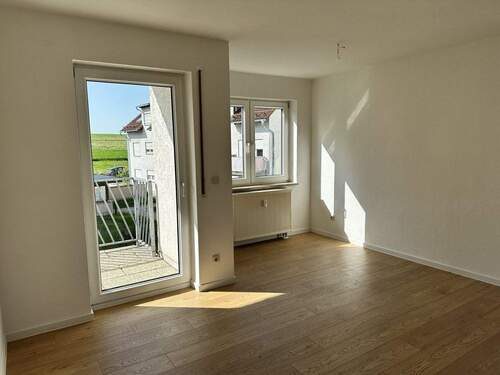 Wohnzimmer, Zugang Balkon - 