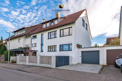 Hausfront_DSC5729 - 1 Zimmer Mehrfamilienhaus, Wohnhaus in Stuttgart