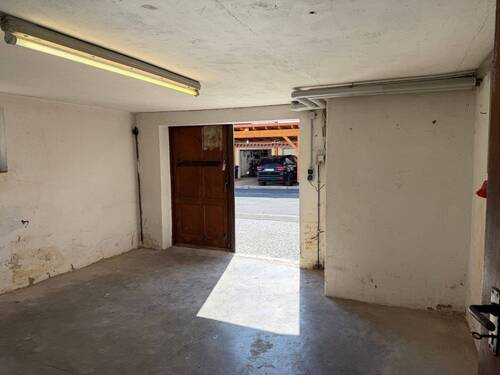 Garage - 