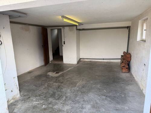 Garage - 