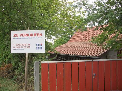 Zugang und Gebäude 156.JPG - 