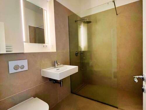 Modernes Duschbad - 