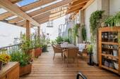 Dachterrasse - Charmante Wohnung im Zentrum von Landsberg, TOP Kernsaniert mit großer Terrasse und Garage