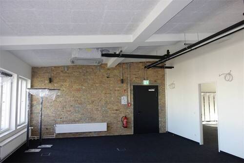 DSC06599 - Saniertes Büro Nähe Treptower Park zu mieten