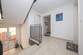 Hausflur - 3 Zimmer Etagenwohnung zum Kaufen in Rendsburg
