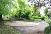 Kinderspielgeräte.JPG - 