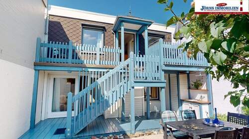 Vorderansicht - Gemütliches Ferienhaus, direkt an der Ostsee! 80 Meter bis zum Badestrand