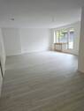 Großer Wohnraum - Neu Renoviert: Helle 2-Zi. Wohnung mit Balkon Nürnberg - Südstadt Wohnung mieten