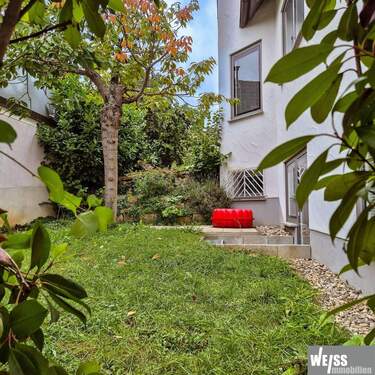 kleiner Garten mit Terrasse - 