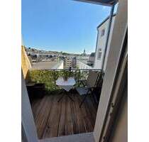 Seltenheit - hübsche 3 RW mit zwei Balkonen & Fahrstuhl - Gera Innenstadt