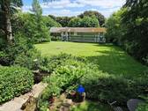 Blick aufs Bienenhaus - 