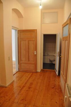 Flur - 4 Zimmer Etagenwohnung zur Miete in Dresden