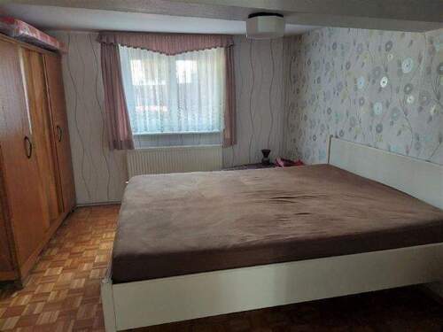 Schlafzimmer EG - 