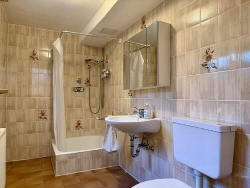 Bad Apartment Souterrain - 