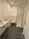 modernes Duschbad - 
