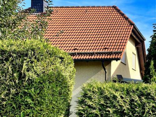 Haus: Blick aus dem Garten - Einfamilienhaus mit 140,00 m² in Nordhausen zum Kaufen