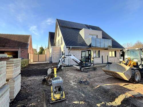 Bild 1 - Wohnvergnügen satt! Moderne Dachgeschosswohnung im Doppelhaus in Nordwalde